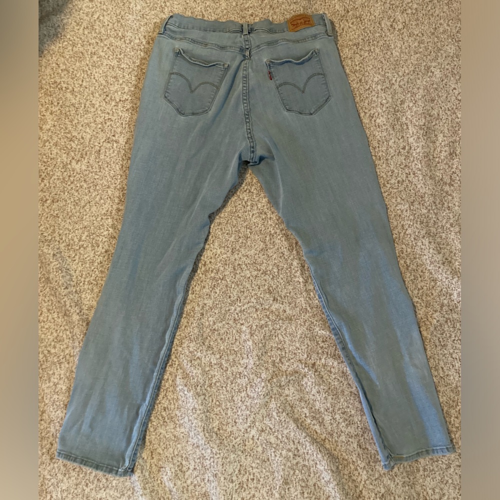 cropped Levi skinny blue jeans, size 31